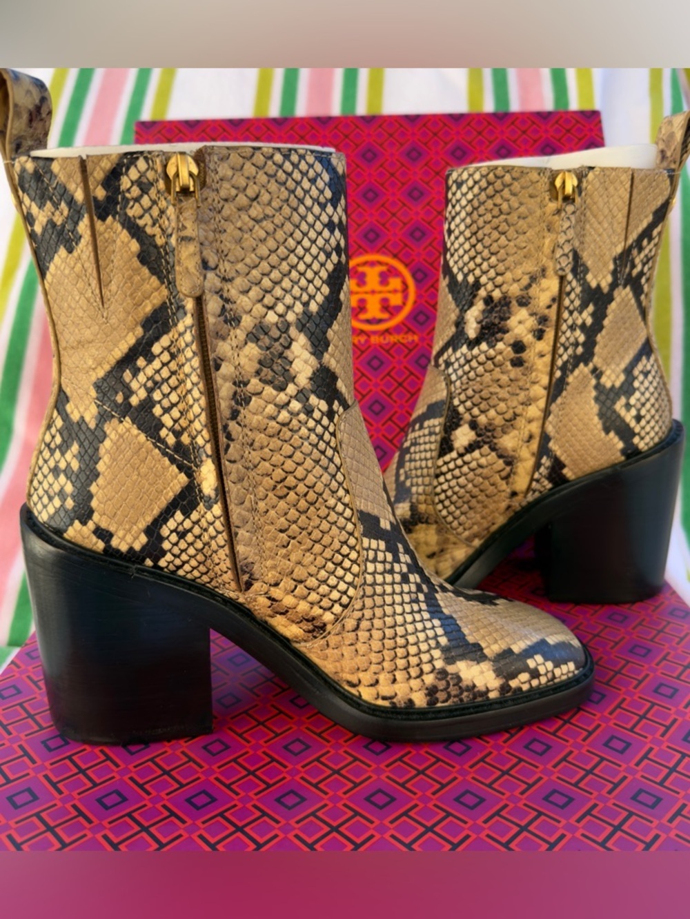 Tory Burch ROCCIO Snake Print Leather Western Ankle Heel Boots 7.5 NEW $595 - Picture 6 of 12